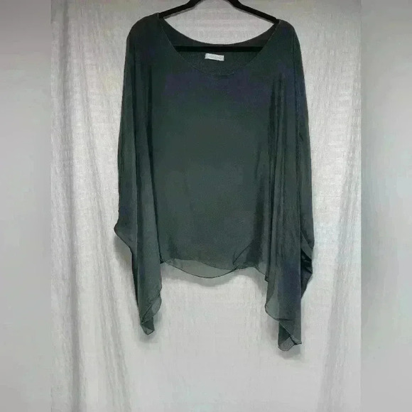 Made In Italy Viscose  sheir blouse. Ladies size L - Picture 1 of 5